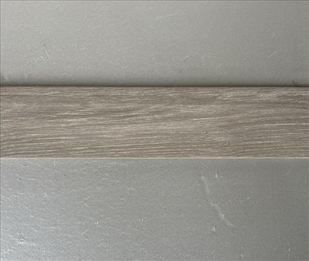 Imagen principal del productoJAMBA 60X8 CHAFLAN FOLIADO SHEFFIELD CLARO AP75